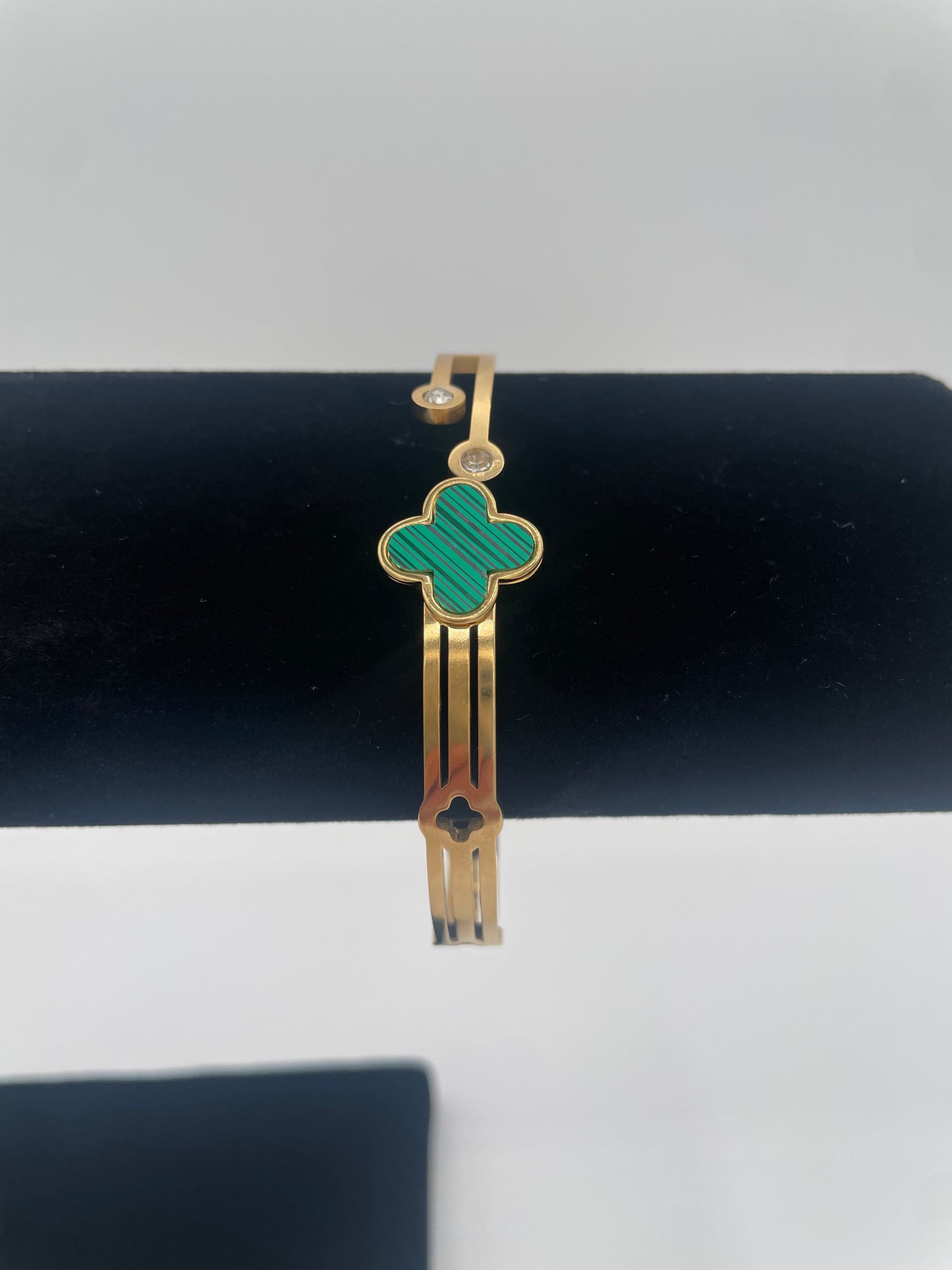 GREEN & GOLD | CLOVER BRACELET